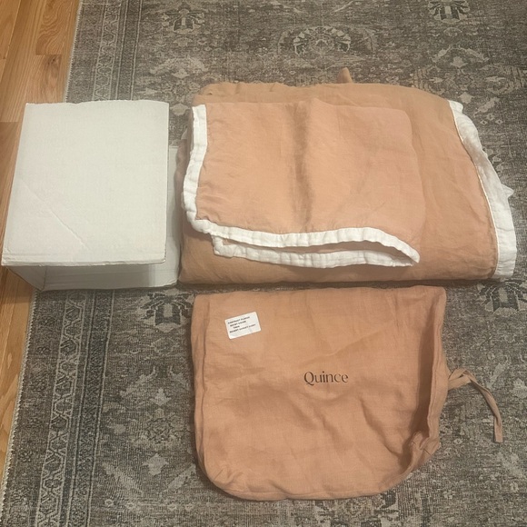 NWOT Quince European Linen Contrast Flange Duvet Cover Set Desert Sunset Ivory - Picture 6 of 6